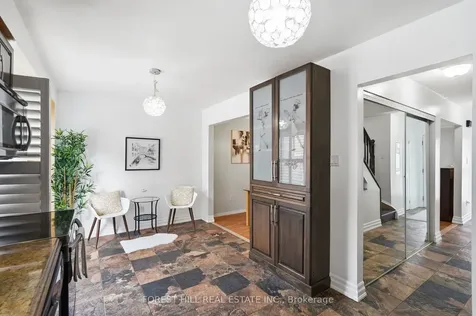 26 Laurel Valley Court Vaughan ON L4K 2B3