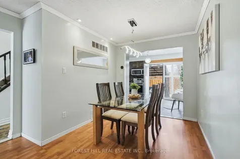 26 Laurel Valley Court Vaughan ON L4K 2B3