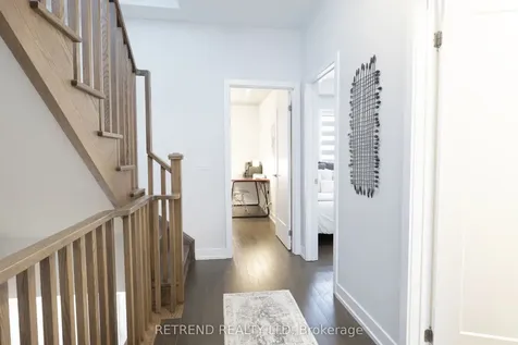 8 Guardhouse Crescent Markham ON L6C 3J7