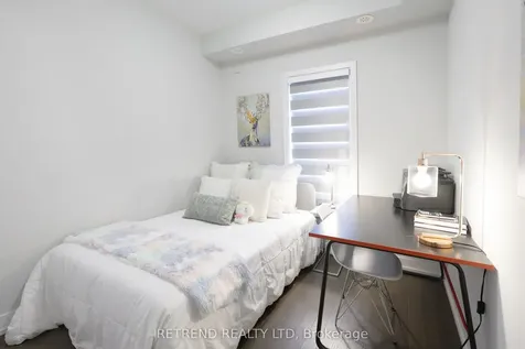 8 Guardhouse Crescent Markham ON L6C 3J7