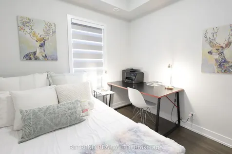8 Guardhouse Crescent Markham ON L6C 3J7