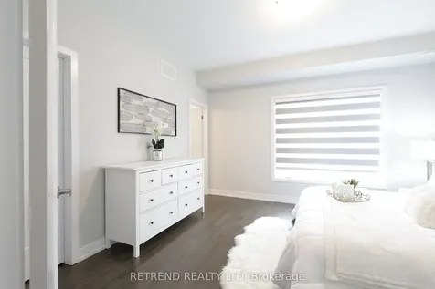 8 Guardhouse Crescent Markham ON L6C 3J7