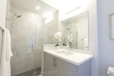 8 Guardhouse Crescent Markham ON L6C 3J7
