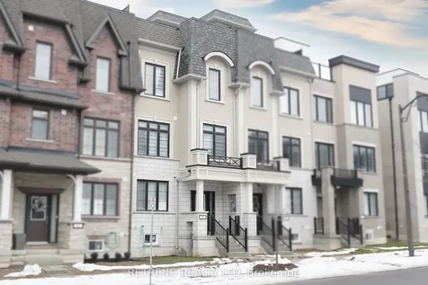8 Guardhouse Crescent Markham ON L6C 3J7