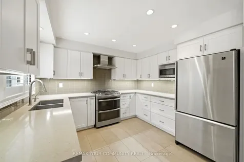 29 Mcgee Crescent Aurora ON L4G 6L8