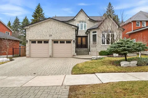 29 Mcgee Crescent Aurora ON L4G 6L8