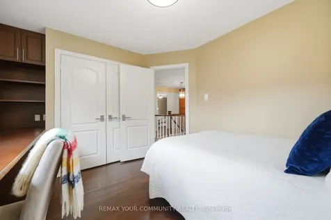 29 Mcgee Crescent Aurora ON L4G 6L8