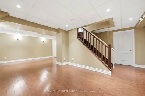 29 Mcgee Crescent Aurora ON L4G 6L8