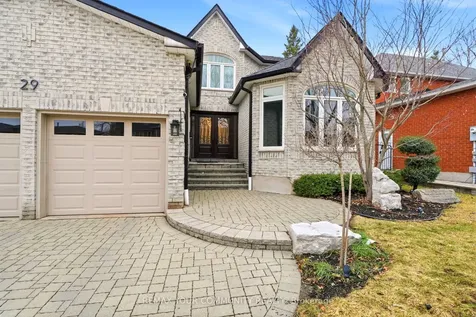 29 Mcgee Crescent Aurora ON L4G 6L8