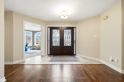 29 Mcgee Crescent Aurora ON L4G 6L8