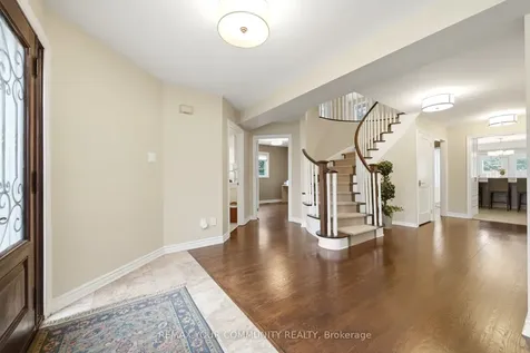 29 Mcgee Crescent Aurora ON L4G 6L8