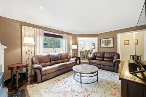 29 Mcgee Crescent Aurora ON L4G 6L8