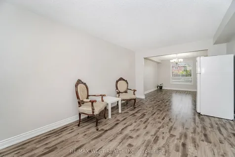 86 Dina Road Vaughan ON L6A 1L7