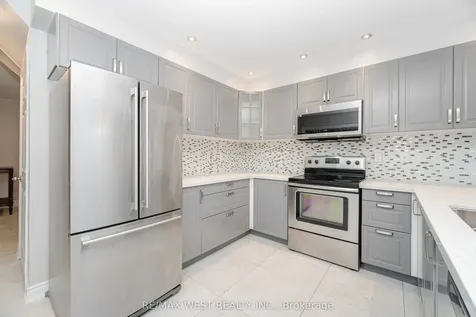 86 Dina Road Vaughan ON L6A 1L7