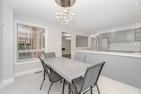 86 Dina Road Vaughan ON L6A 1L7