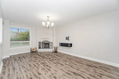 86 Dina Road Vaughan ON L6A 1L7