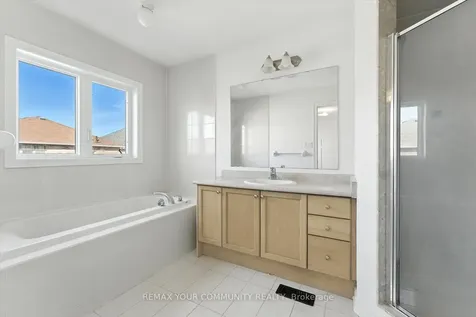 23 Lucida Court Whitchurch-stouffville ON L4A 1S1