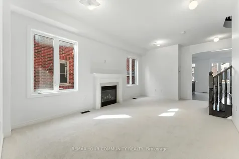 23 Lucida Court Whitchurch-stouffville ON L4A 1S1