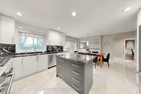 186 Wigwoss Drive Vaughan ON L4L 4H2