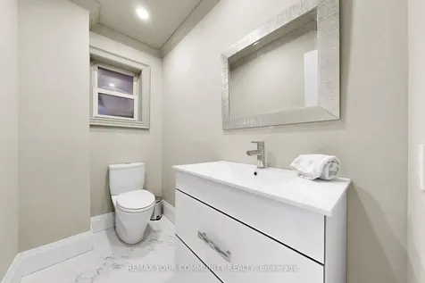 186 Wigwoss Drive Vaughan ON L4L 4H2