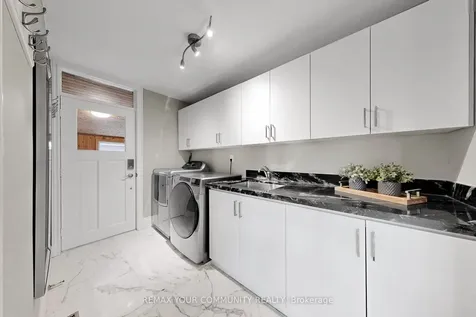 186 Wigwoss Drive Vaughan ON L4L 4H2