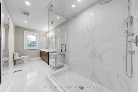 186 Wigwoss Drive Vaughan ON L4L 4H2