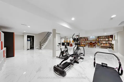 186 Wigwoss Drive Vaughan ON L4L 4H2