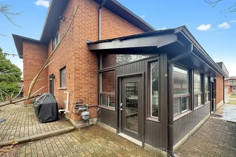 186 Wigwoss Drive Vaughan ON L4L 4H2