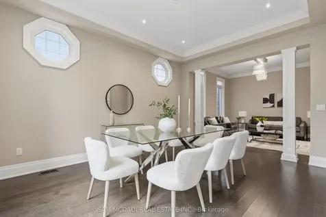 92 Heintzman Crescent Vaughan ON L6A 4T1
