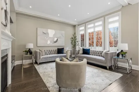 92 Heintzman Crescent Vaughan ON L6A 4T1