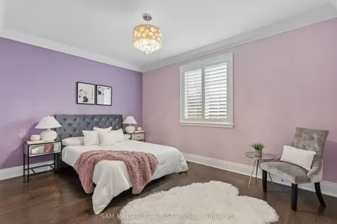 92 Heintzman Crescent Vaughan ON L6A 4T1