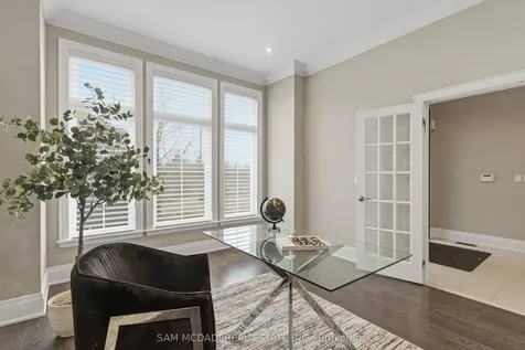 92 Heintzman Crescent Vaughan ON L6A 4T1