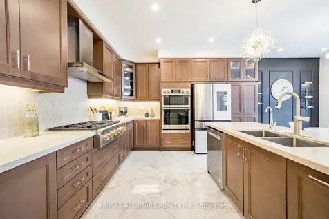 170 Fallharvest Way Whitchurch-stouffville ON L4A 5A2