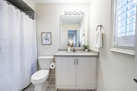 170 Fallharvest Way Whitchurch-stouffville ON L4A 5A2