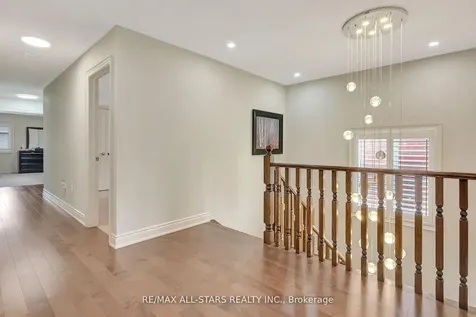 170 Fallharvest Way Whitchurch-stouffville ON L4A 5A2