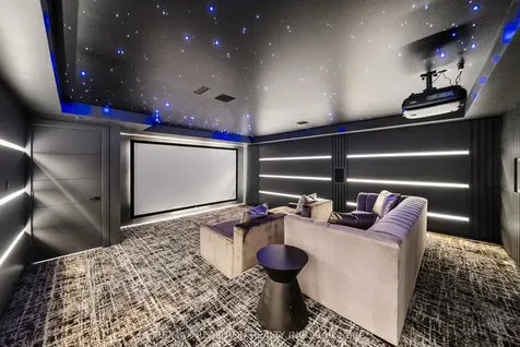 32 Laureleaf Road Markham ON L3T 2X5
