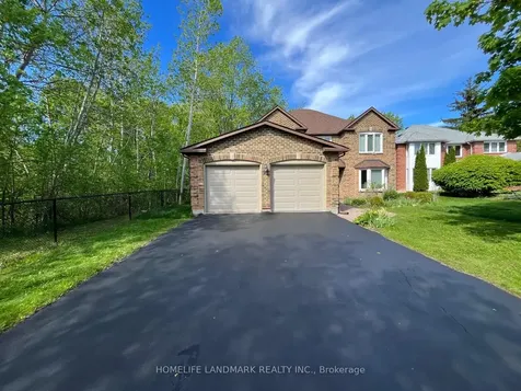 16 Willis Drive Aurora ON L4G 5N8