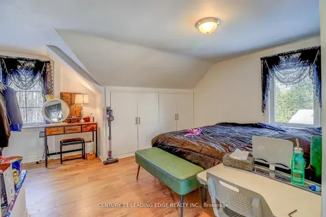 107 Lakeland Crescent Richmond Hill ON L4E 3A1