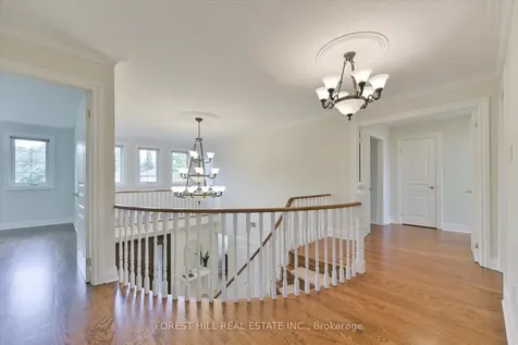 137 Marsi Road Richmond Hill ON L4C 5R3