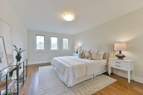 137 Marsi Road Richmond Hill ON L4C 5R3