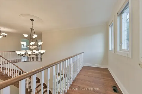 137 Marsi Road Richmond Hill ON L4C 5R3
