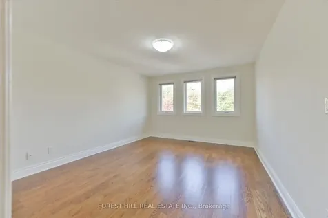 137 Marsi Road Richmond Hill ON L4C 5R3