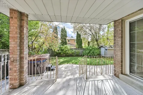 137 Marsi Road Richmond Hill ON L4C 5R3
