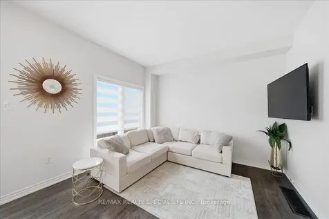 20 Luisa Street Bradford West Gwillimbury ON L3Z 0P2