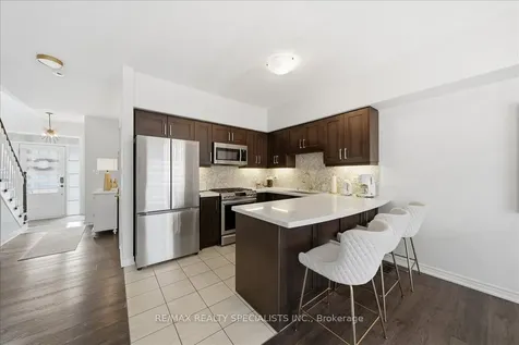 20 Luisa Street Bradford West Gwillimbury ON L3Z 0P2