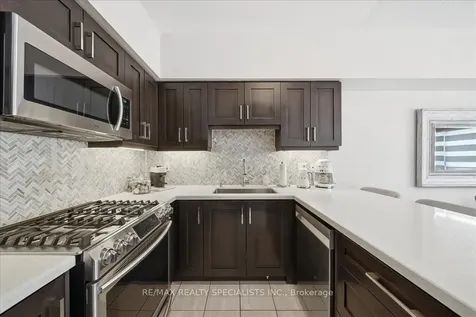 20 Luisa Street Bradford West Gwillimbury ON L3Z 0P2