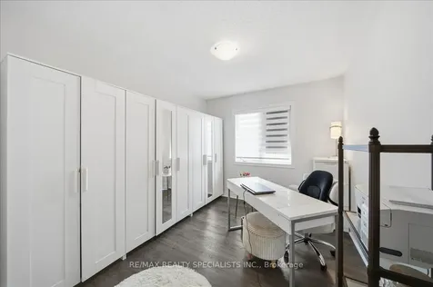 20 Luisa Street Bradford West Gwillimbury ON L3Z 0P2
