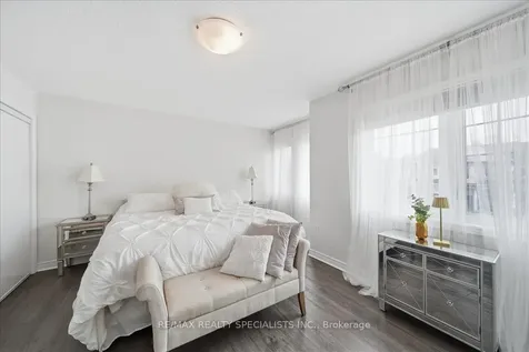 20 Luisa Street Bradford West Gwillimbury ON L3Z 0P2