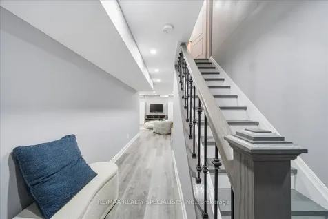 20 Luisa Street Bradford West Gwillimbury ON L3Z 0P2