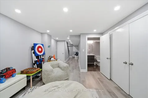 20 Luisa Street Bradford West Gwillimbury ON L3Z 0P2